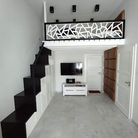 ילנייה גורה Apartament W Stylu Loft מראה חיצוני תמונה