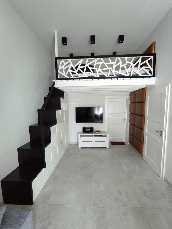 ילנייה גורה Apartament W Stylu Loft מראה חיצוני תמונה